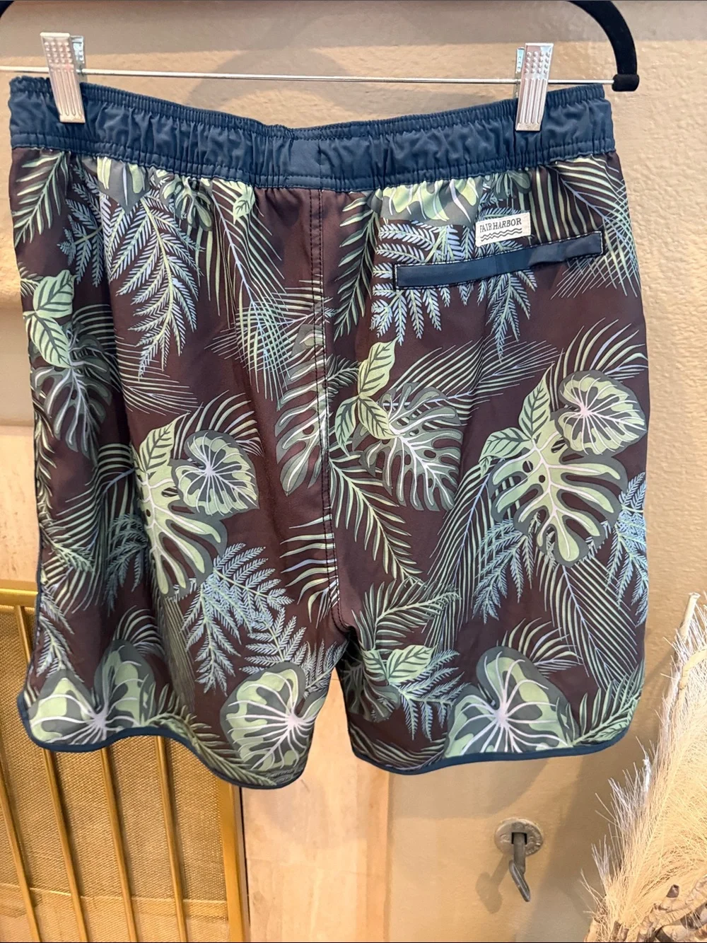 Fair Harbor Men's Tropical Leaf Swim Trunks - Navy & Green